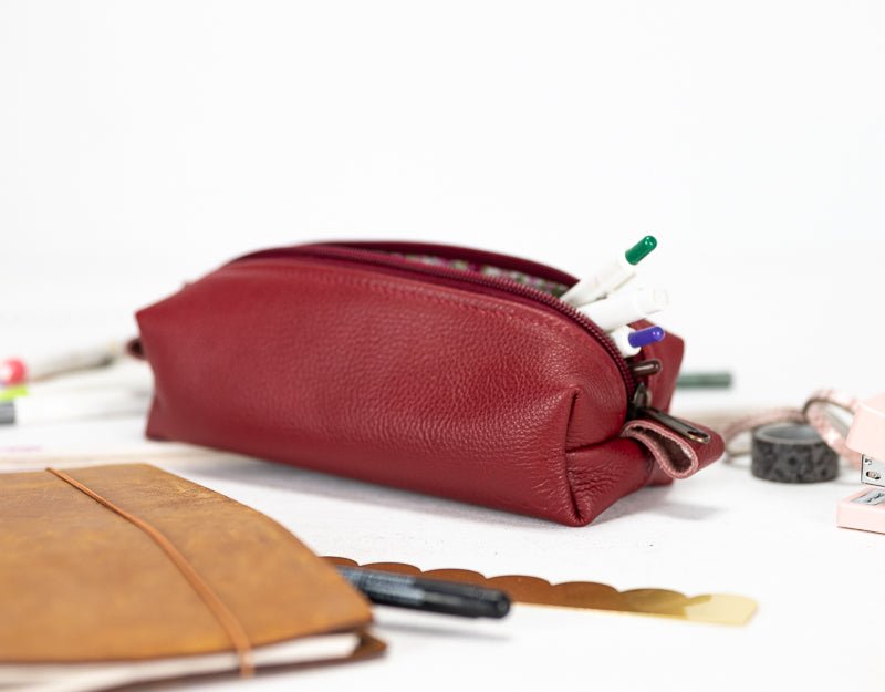 REC case - Deep red leather - milloobags