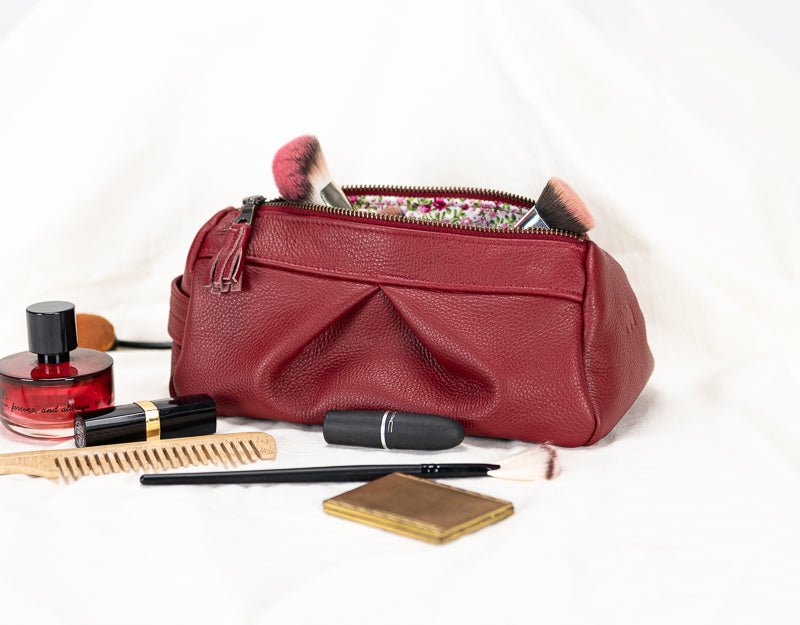 Estia case - Deep red leather - milloobags