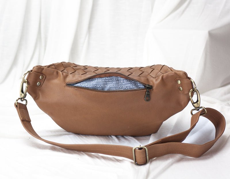 Haris fanny pack - Milk coffee brown handwoven leather - milloobags