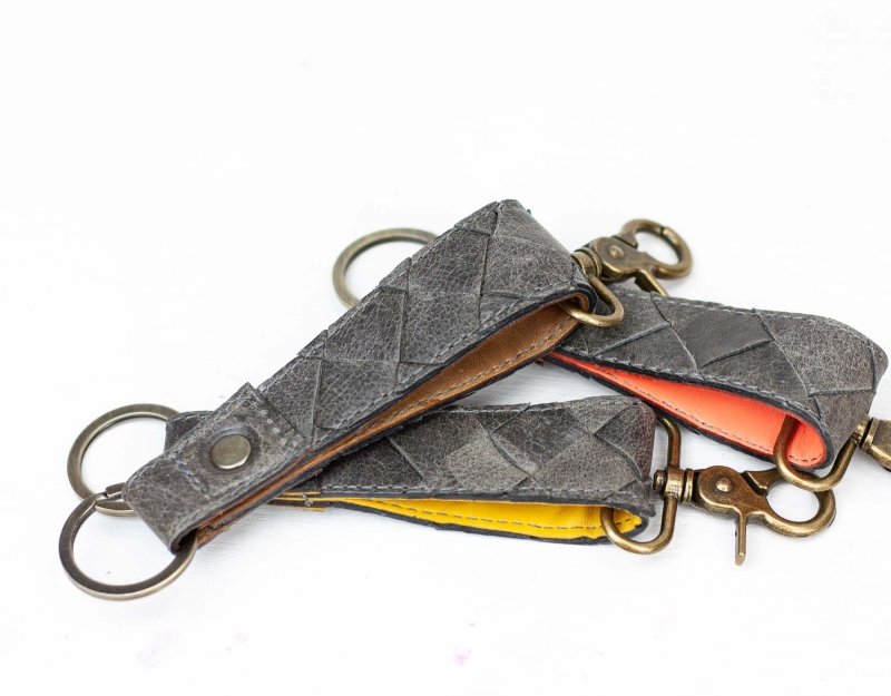 Milloo Leather Handwoven Keyring with Clip - Black Dark Mauve